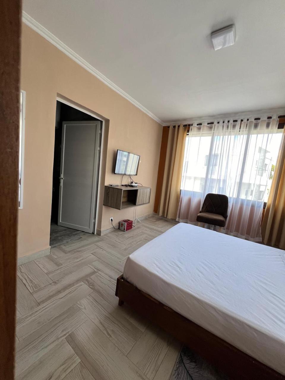 Guest House Nohfy アンタナナリボ エクステリア 写真